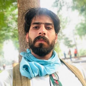 Meet your Posher, Hussein